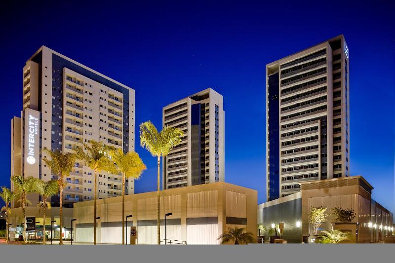 Intercity Brasilia Led Aguas Claras Hotel Exterior foto